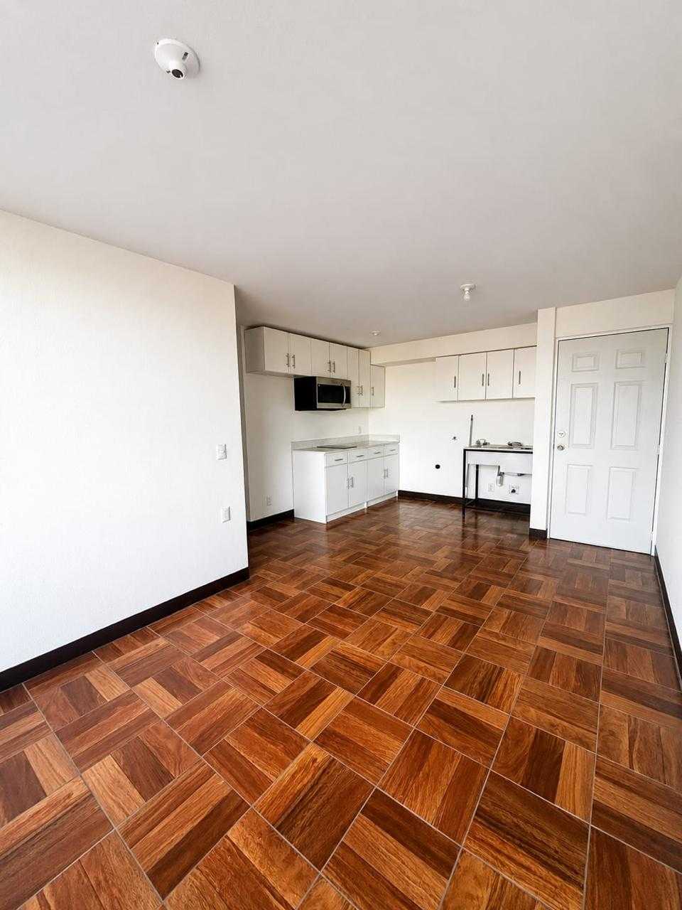 APARTAMENTO EN ALQUILER ???? Edificio Condominio Santa Cecilia, Zona 8 - Image 3