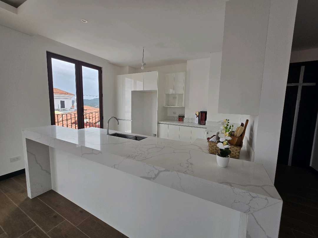 APARTAMENTO EN ALQUILER EN ZONA 16, LIRIOS DE CAYALÁ IV - Image 4