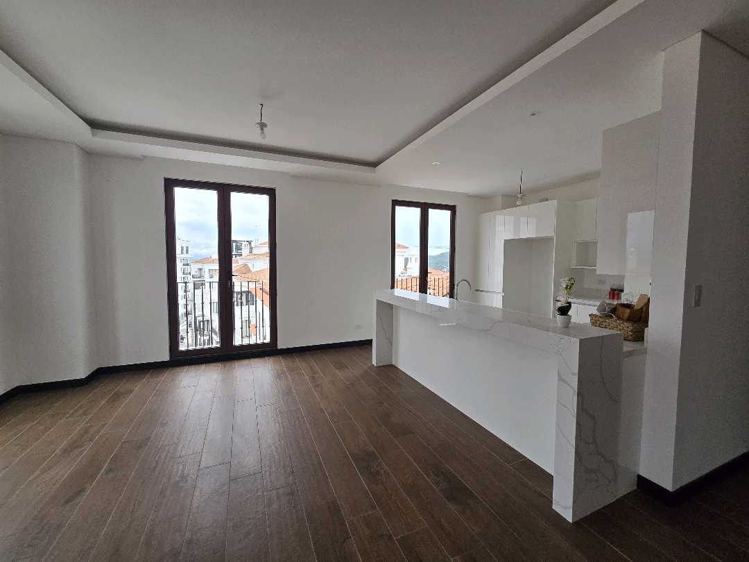 APARTAMENTO EN ALQUILER EN ZONA 16, LIRIOS DE CAYALÁ IV - Image 2