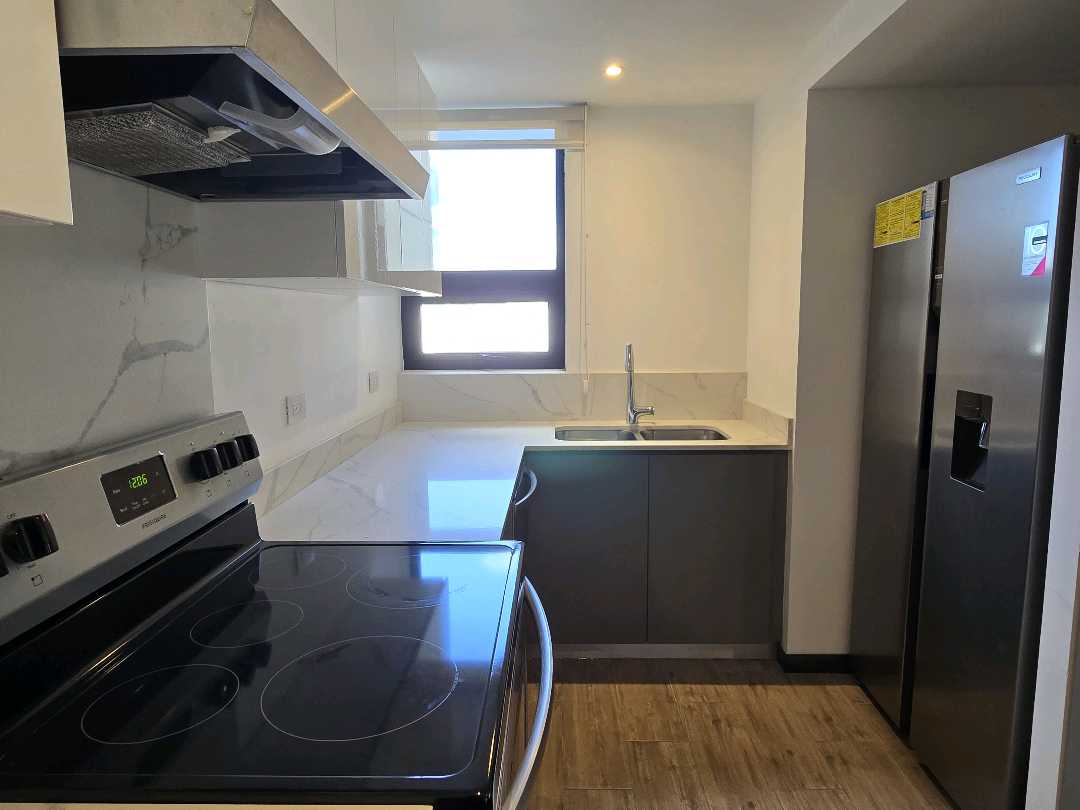 APARTAMENTO EN ALQUILER EN ZONA 13, EDIFICIO AURÉ - Miniatura 7