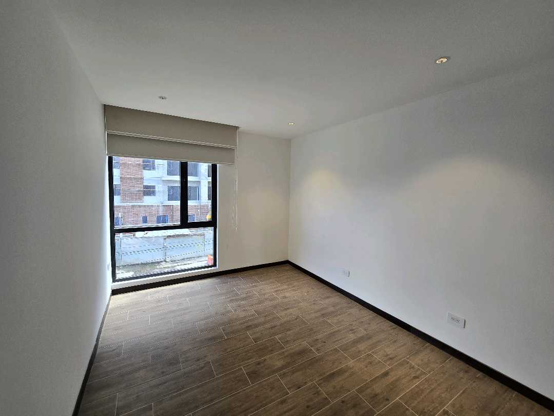 APARTAMENTO EN ALQUILER EN ZONA 13, EDIFICIO AURÉ - Miniatura 14