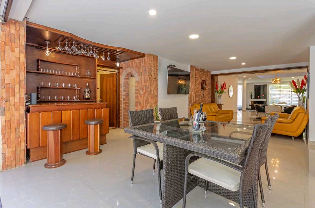 Casa en arriendo amoblada cerca colegio la Salle VV