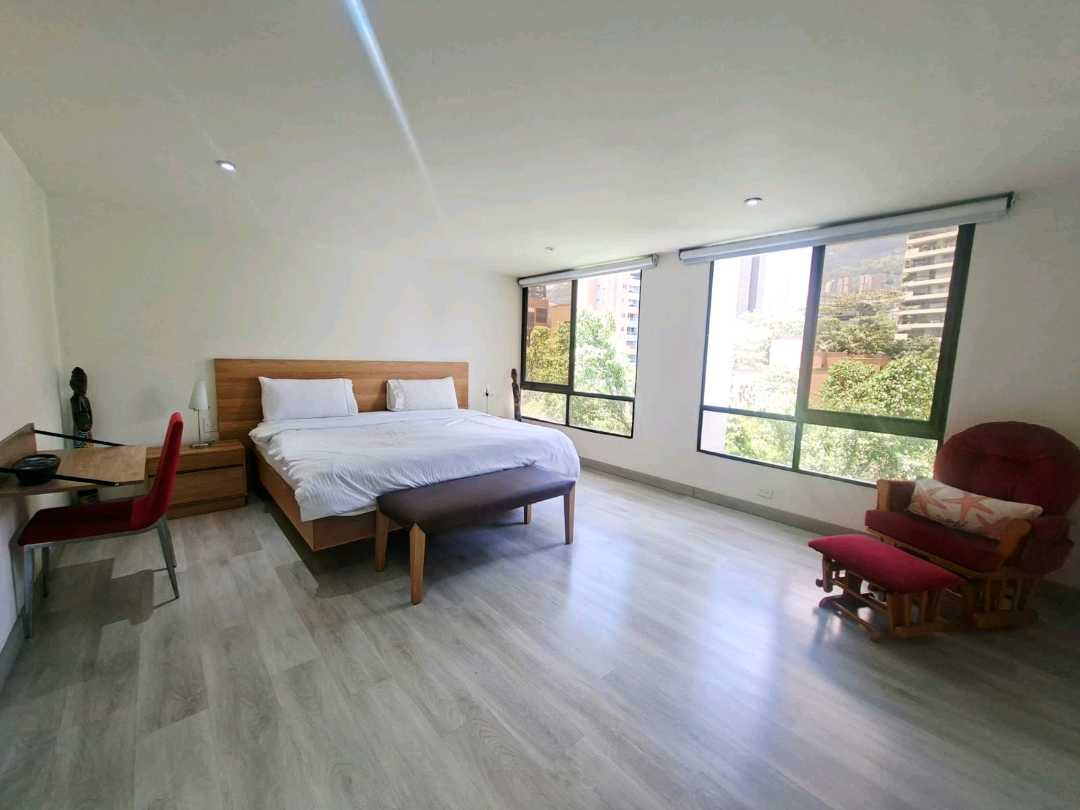 Apartamento en arriendo amoblado Poblado Los Parra BG