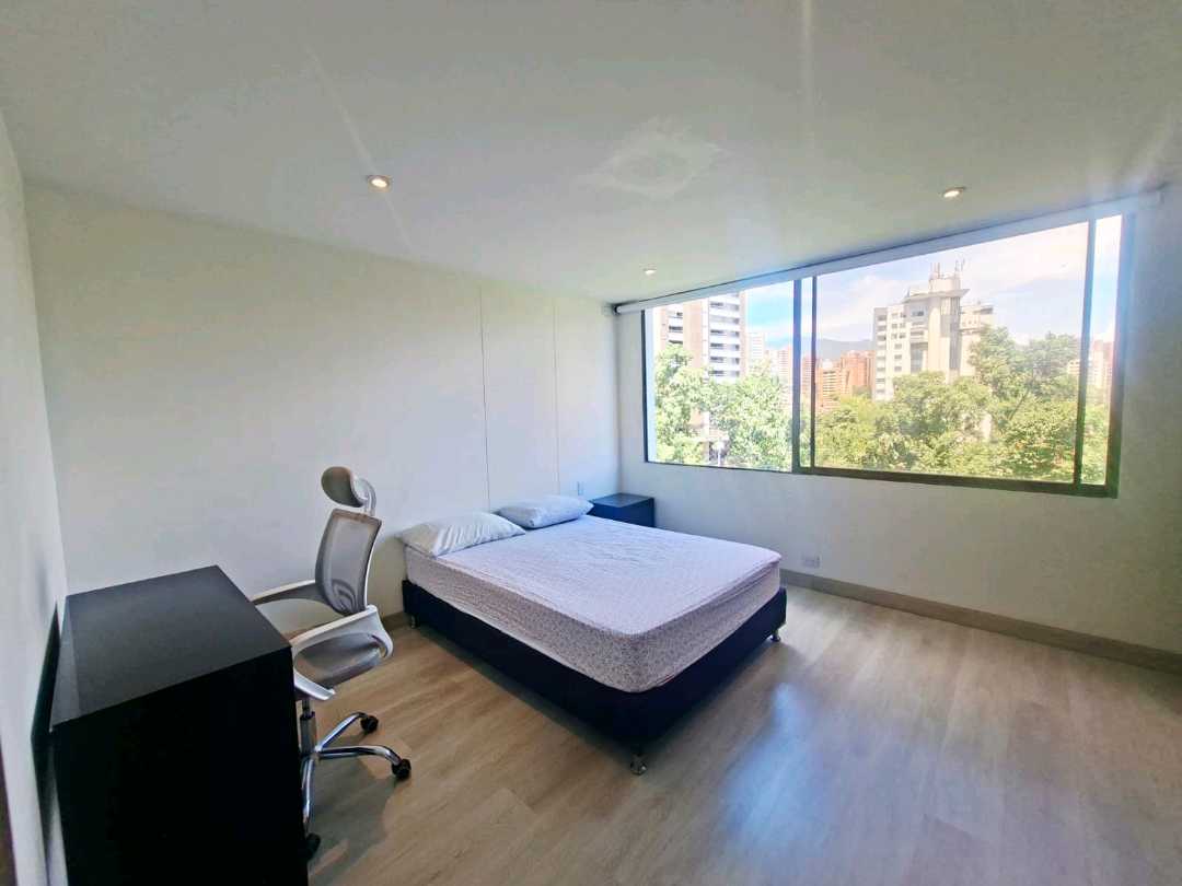 Apartamento en arriendo amoblado Poblado Los Parra BG