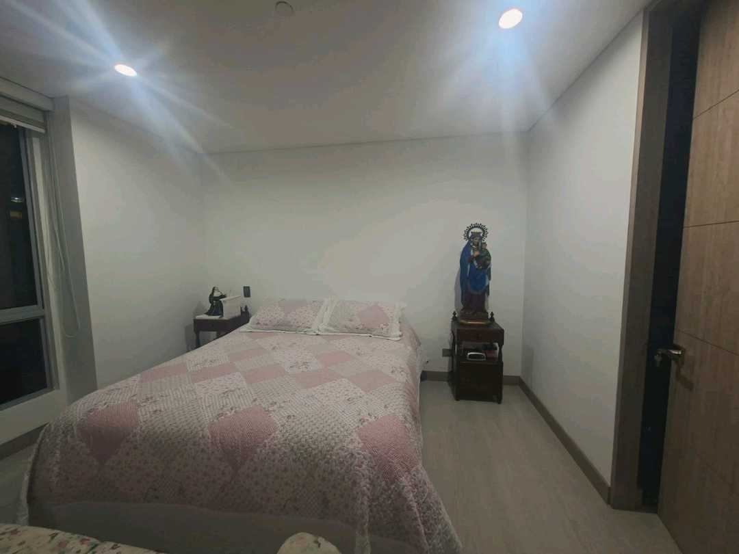 Apartamento en arriendo amoblado y sin amoblar Cumbres RF