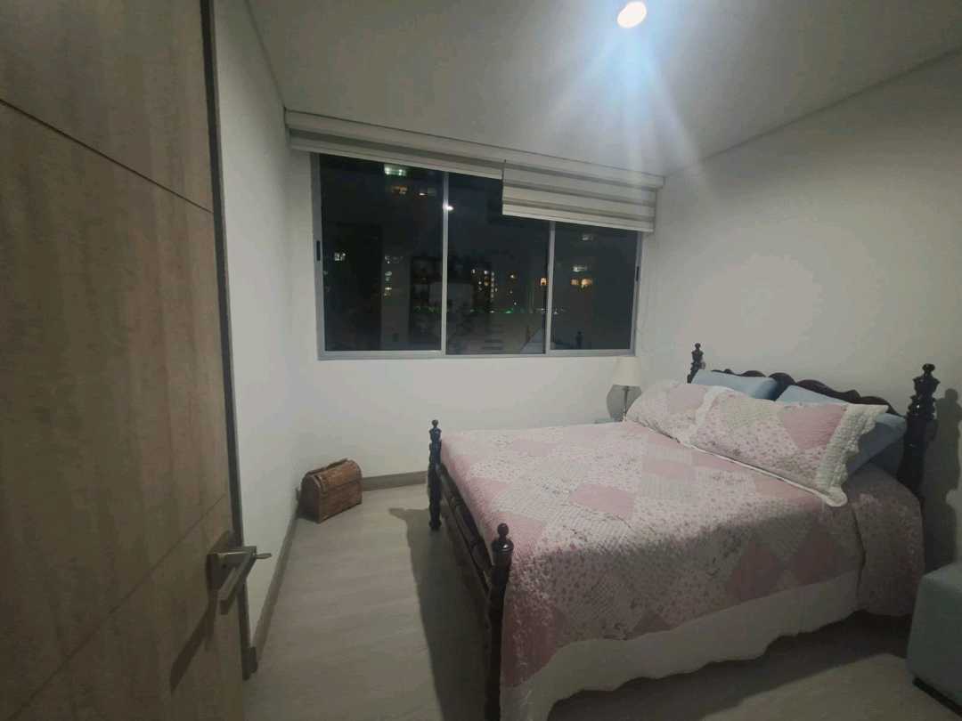 Apartamento en arriendo amoblado y sin amoblar Cumbres RF