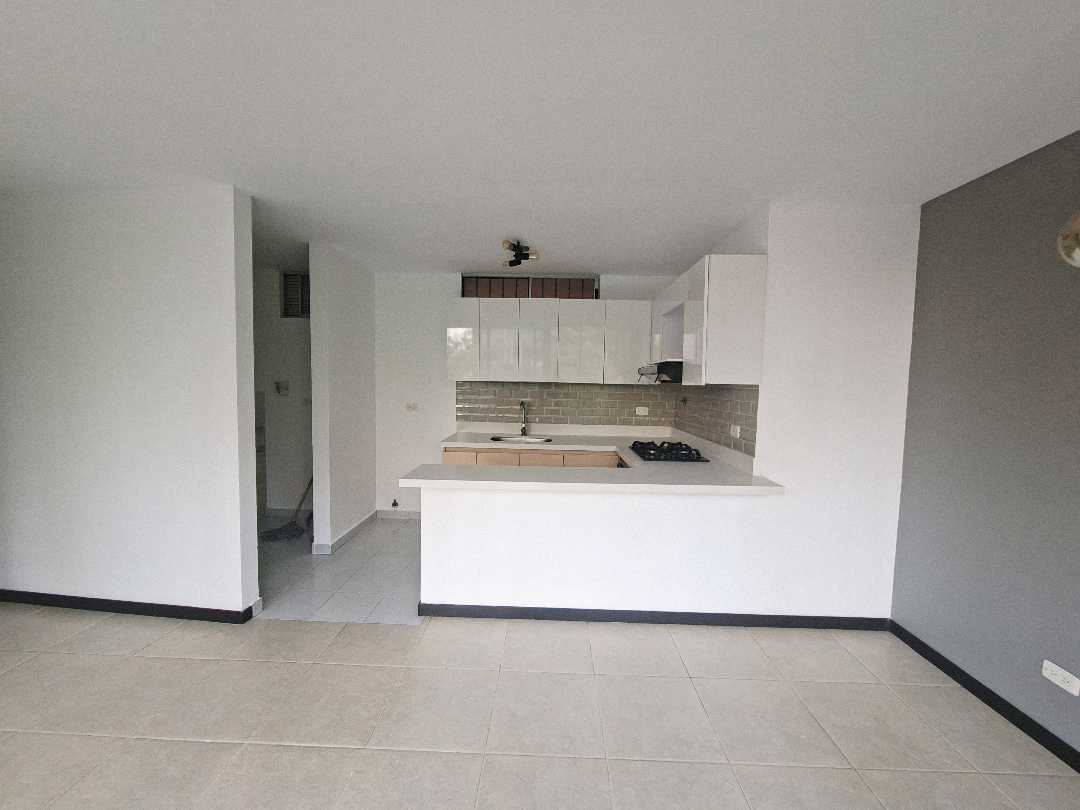 Apartamento en arriendo Castropol cerca a la avenida el Poblado  TV11