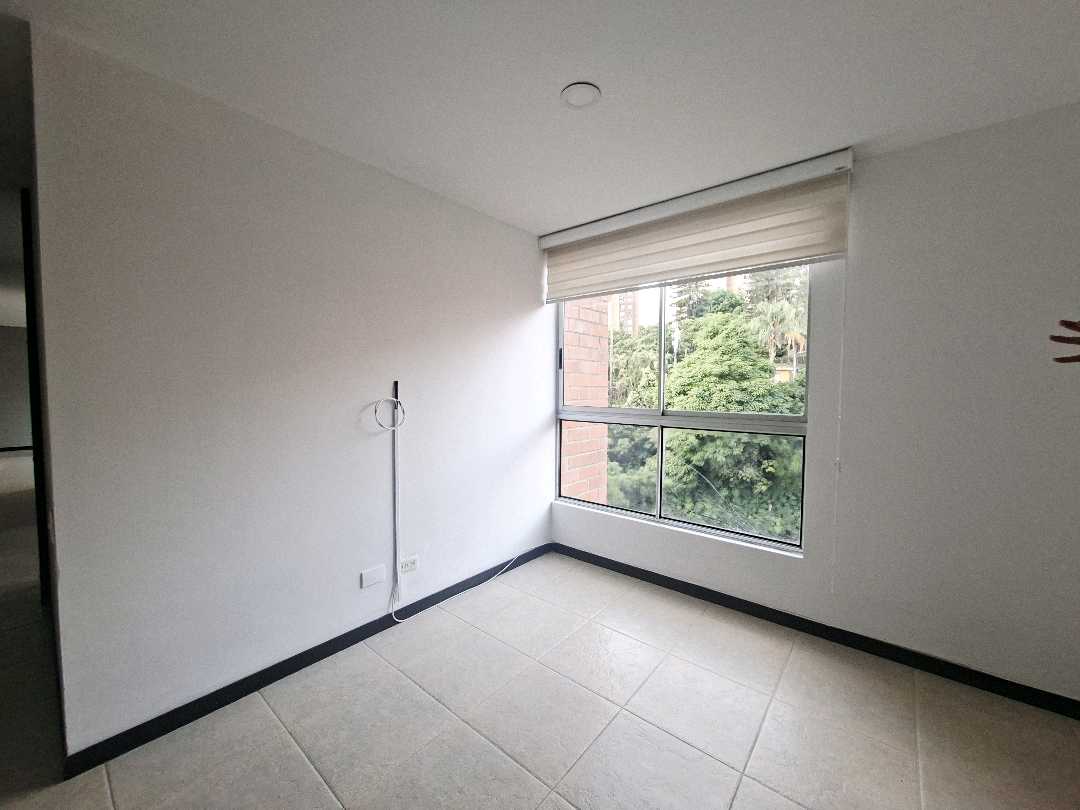 Apartamento en arriendo Castropol cerca a la avenida el Poblado  TV11