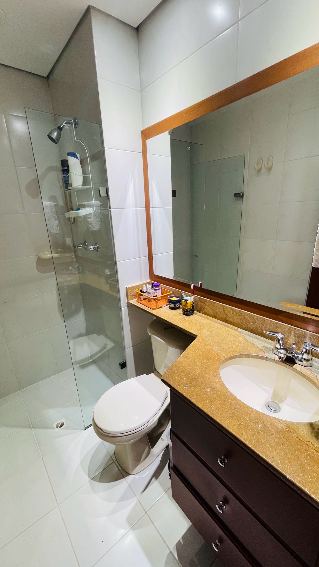 Apartamento en arriendo cerca al tesoro