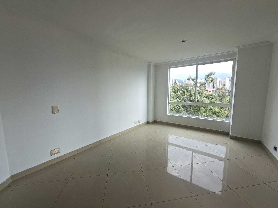 Apartamento en arriendo cerca a mall de San Lucas