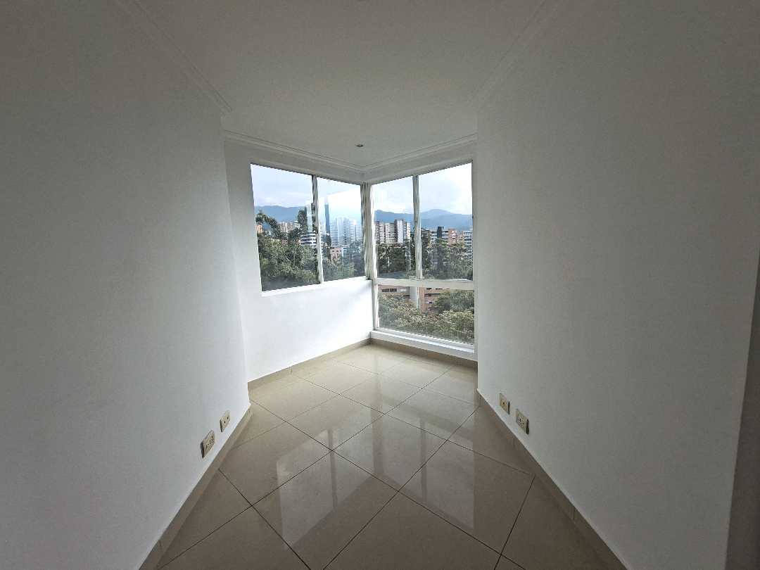 Apartamento en arriendo cerca a mall de San Lucas