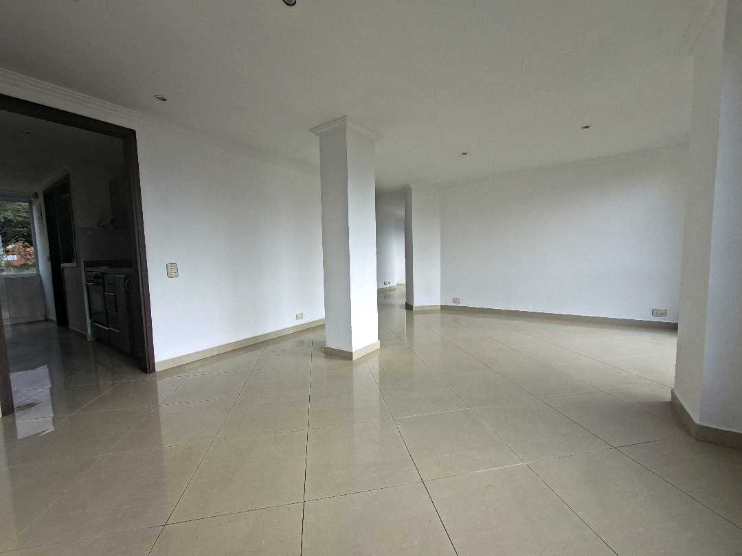 Apartamento en arriendo cerca a mall de San Lucas
