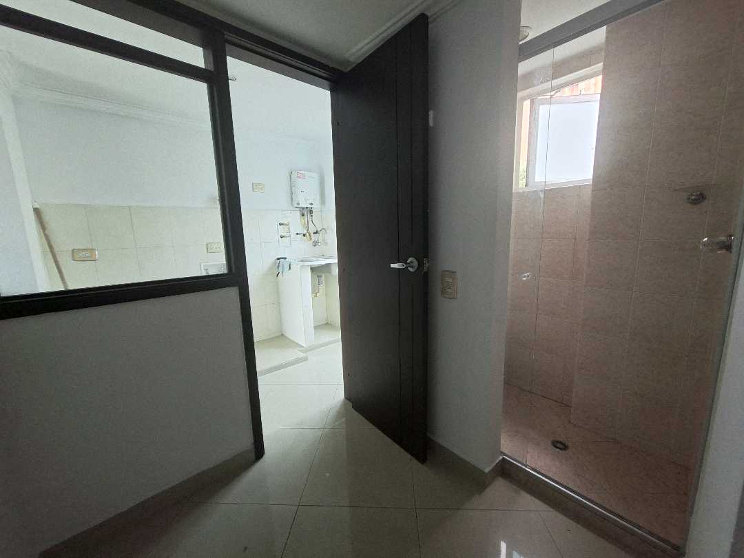 Apartamento en arriendo cerca a mall de San Lucas