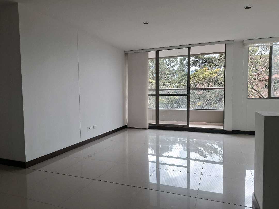 Apartamento en arriendo cerca a mall de San Lucas Envigado
