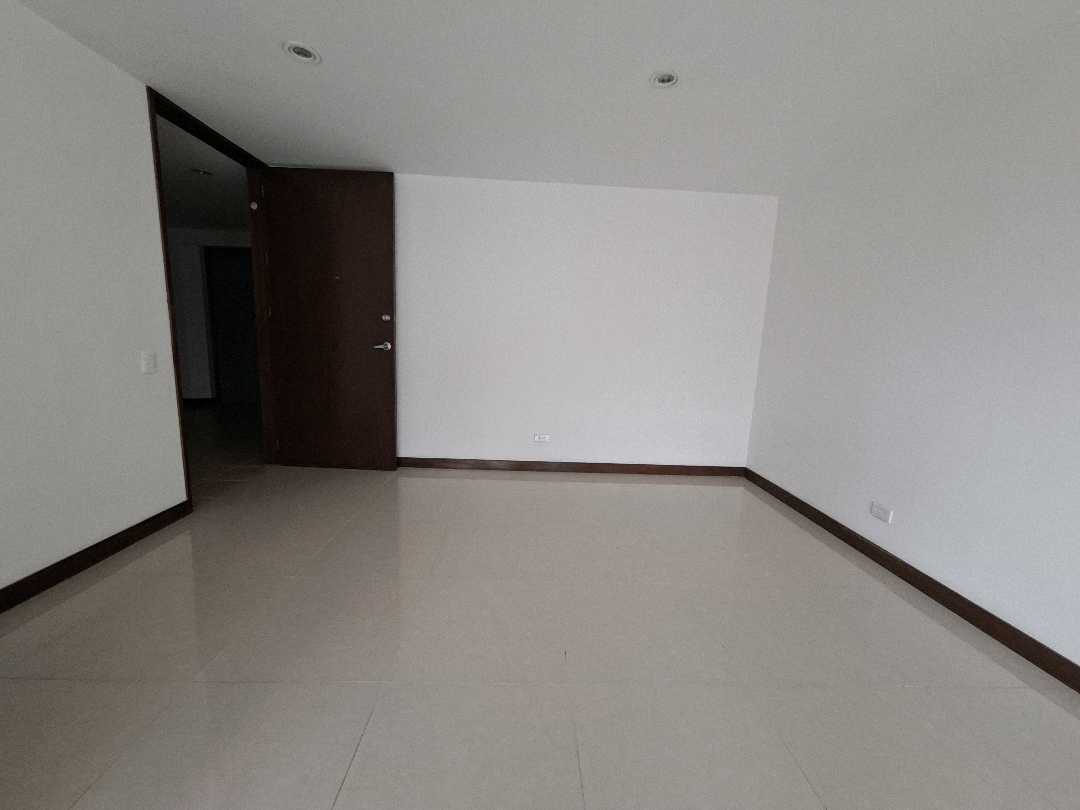 Apartamento en arriendo cerca a mall de San Lucas Envigado