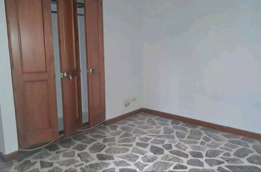 Apartamento en arriendo cerca al mall Drive Poblado