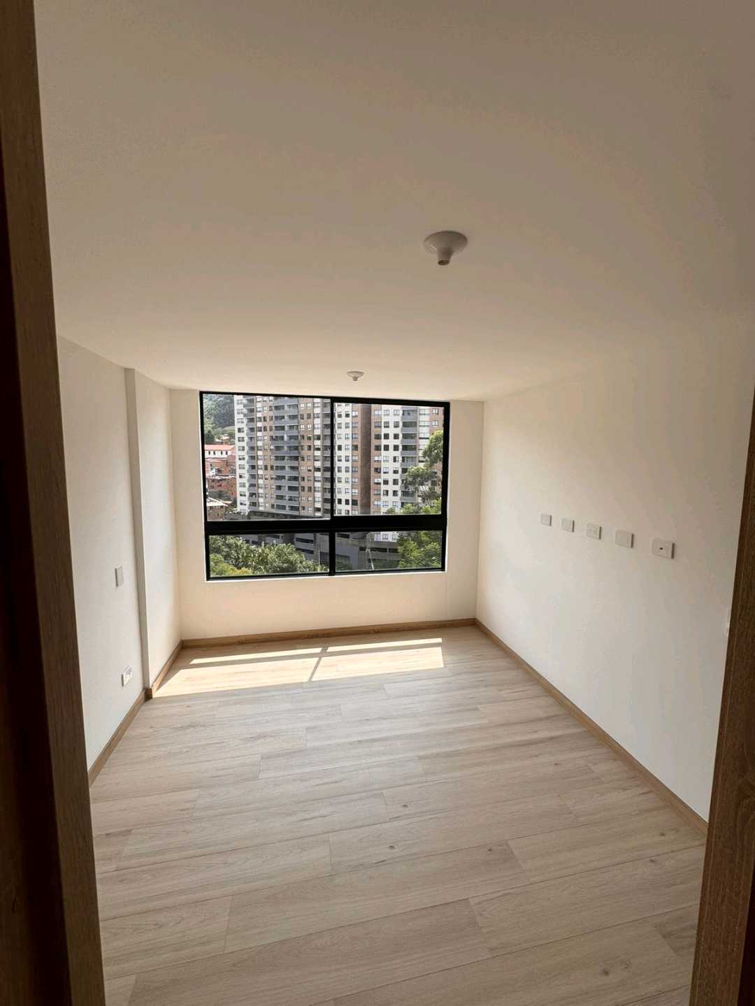 Apartamento en arriendo Envigado RO8