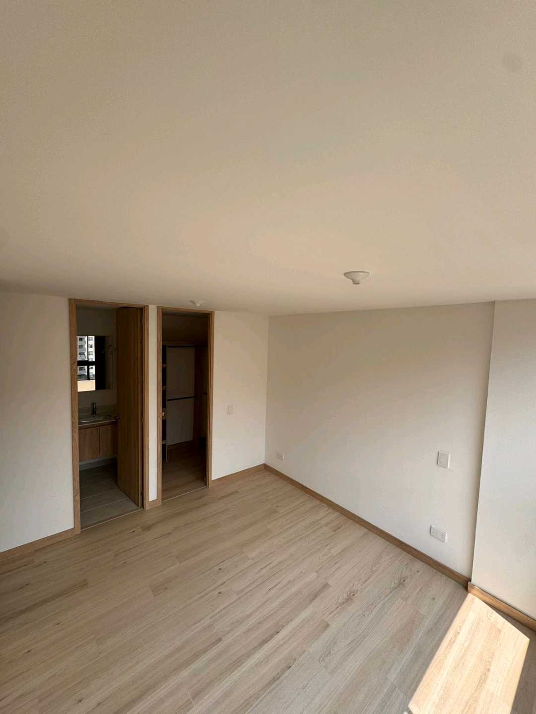Apartamento en arriendo Envigado RO8