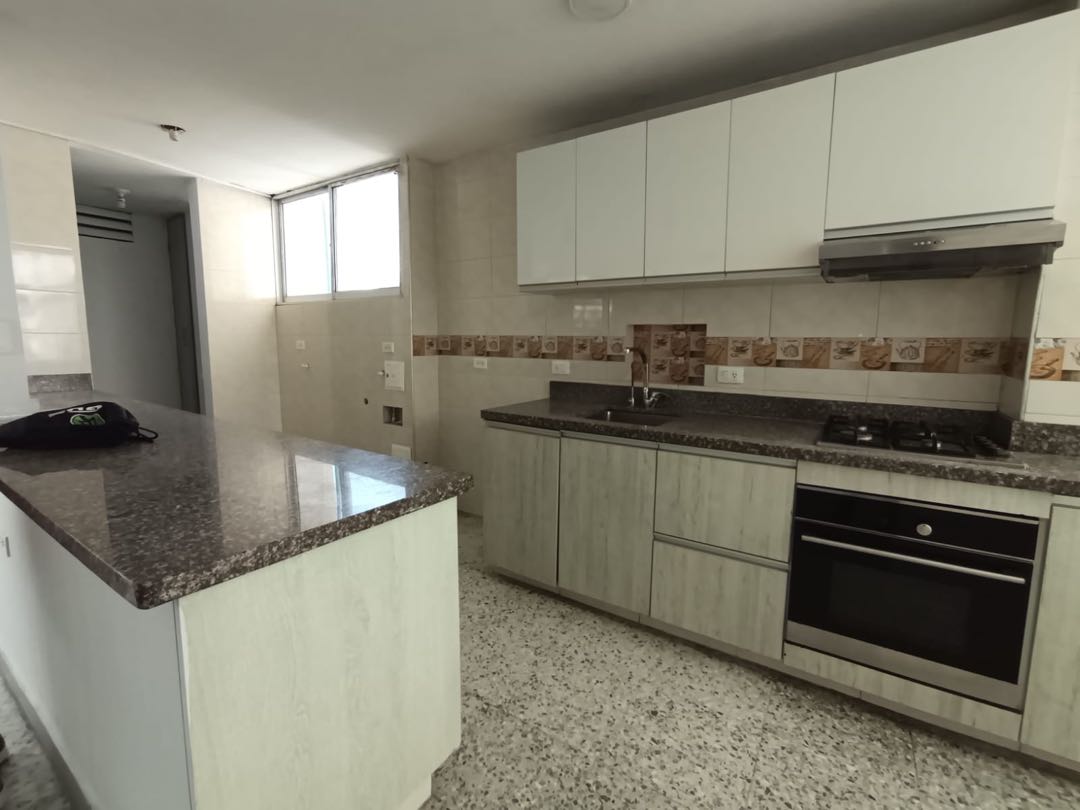 APARTAMENTO EN ARRIENDO EN BOCAGRANDE - CARTAGENA