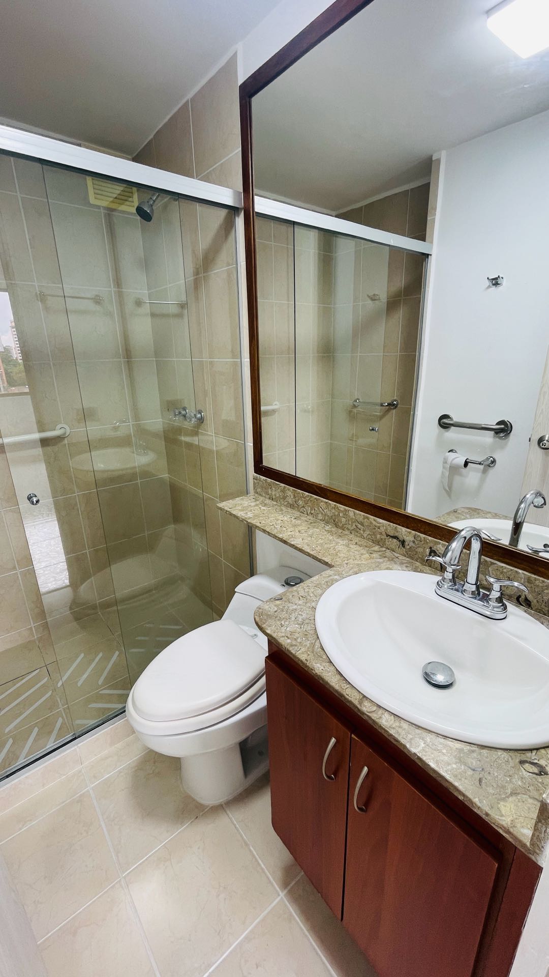 Apartamento en arriendo en cumbres