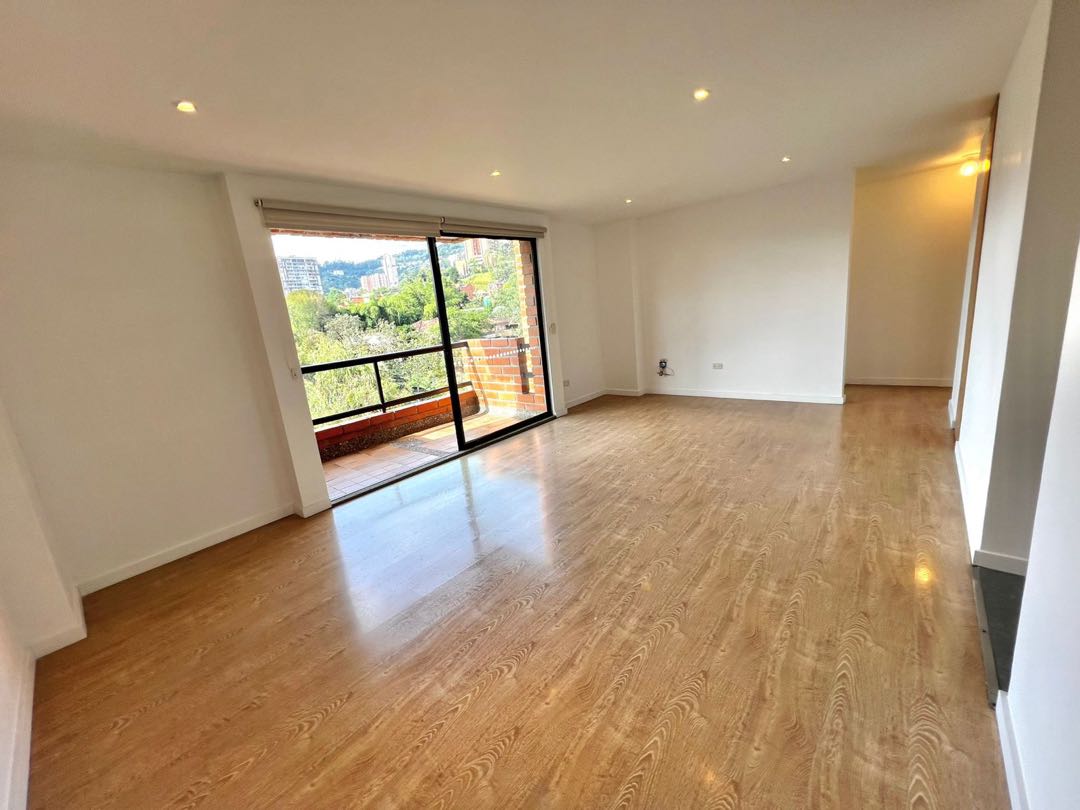 Apartamento en arriendo en el poblado