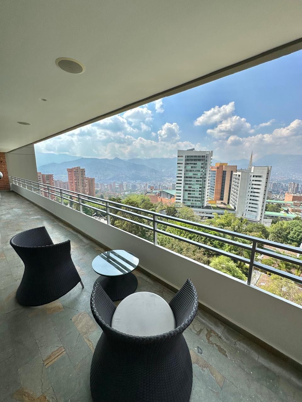 Apartamento en arriendo en el poblado