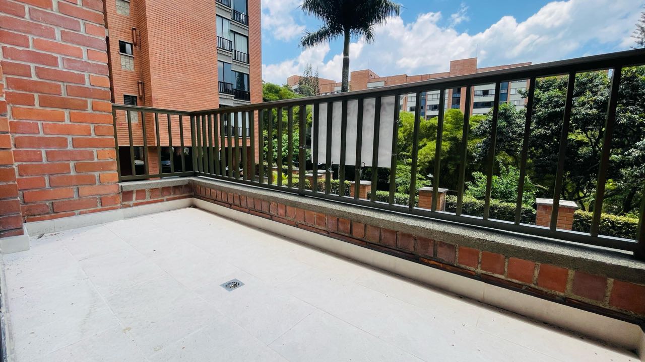 Apartamento en arriendo en el poblado