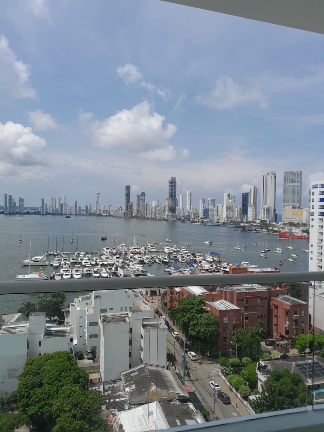 APARTAMENTO EN ARRIENDO EN MANGA - CARTAGENA