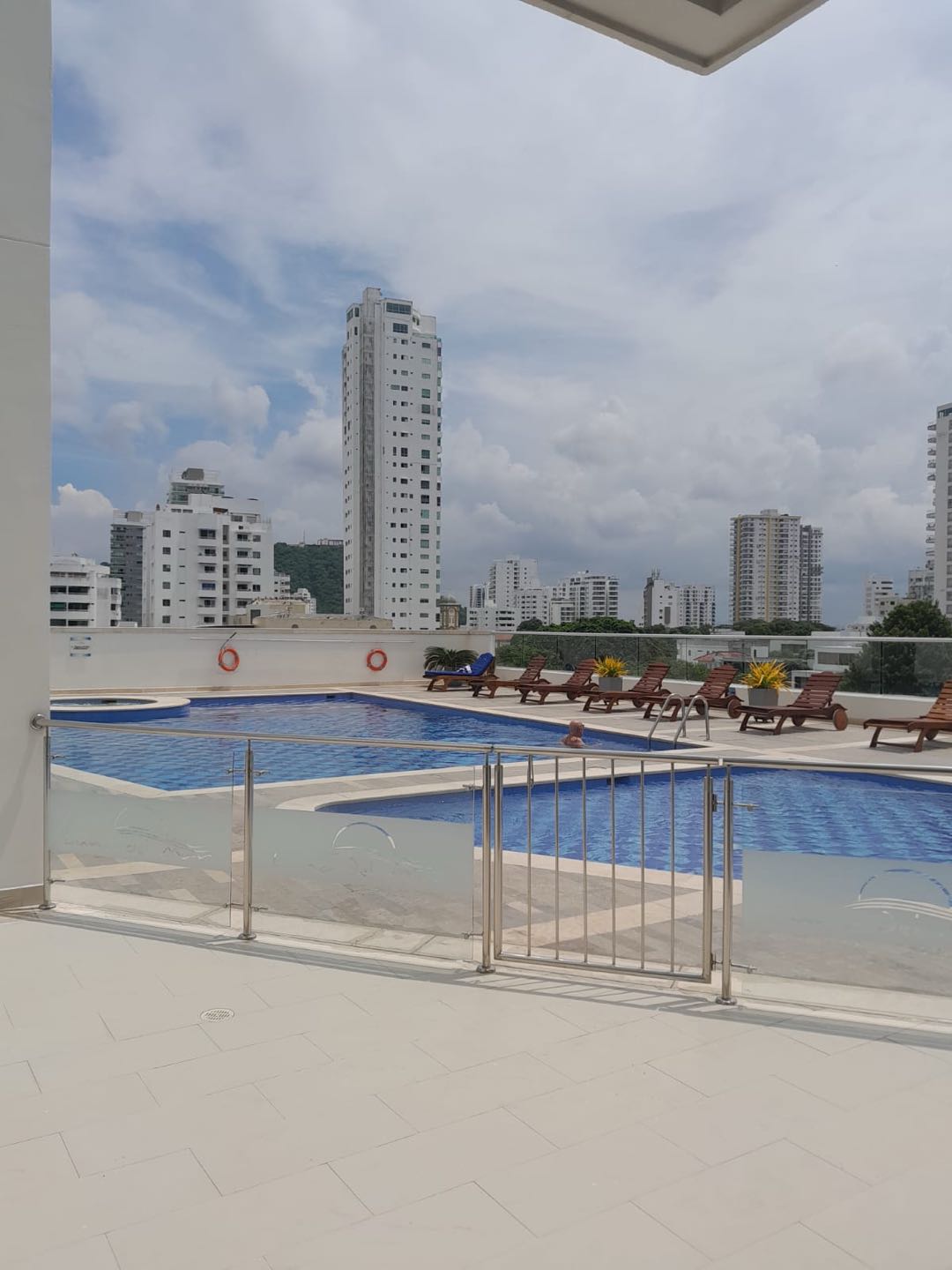 APARTAMENTO EN ARRIENDO EN MANGA - CARTAGENA