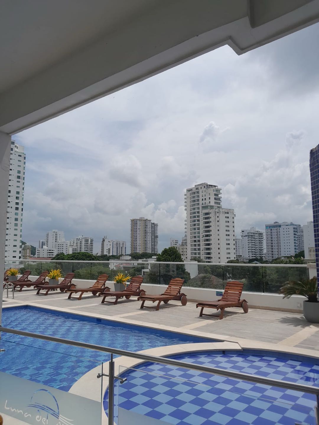 APARTAMENTO EN ARRIENDO EN MANGA - CARTAGENA