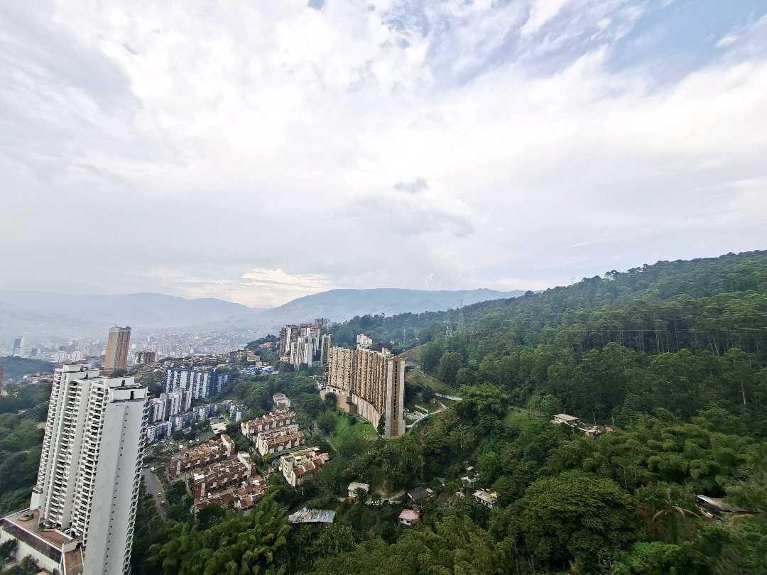 Apartamento en arriendo en Palmas piso 25  PC