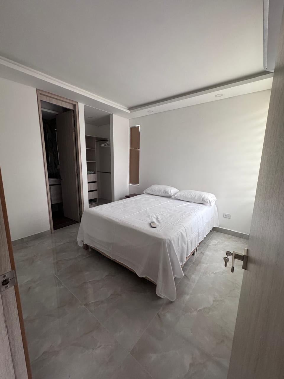 APARTAMENTO EN ARRIENDO EN SERENA DEL MAR - CARTAGENA