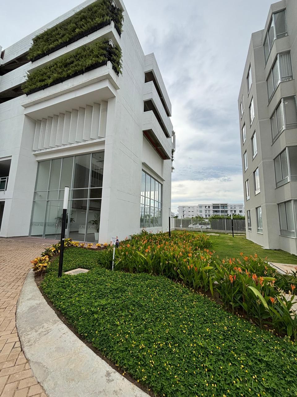 APARTAMENTO EN ARRIENDO EN SERENA DEL MAR - CARTAGENA