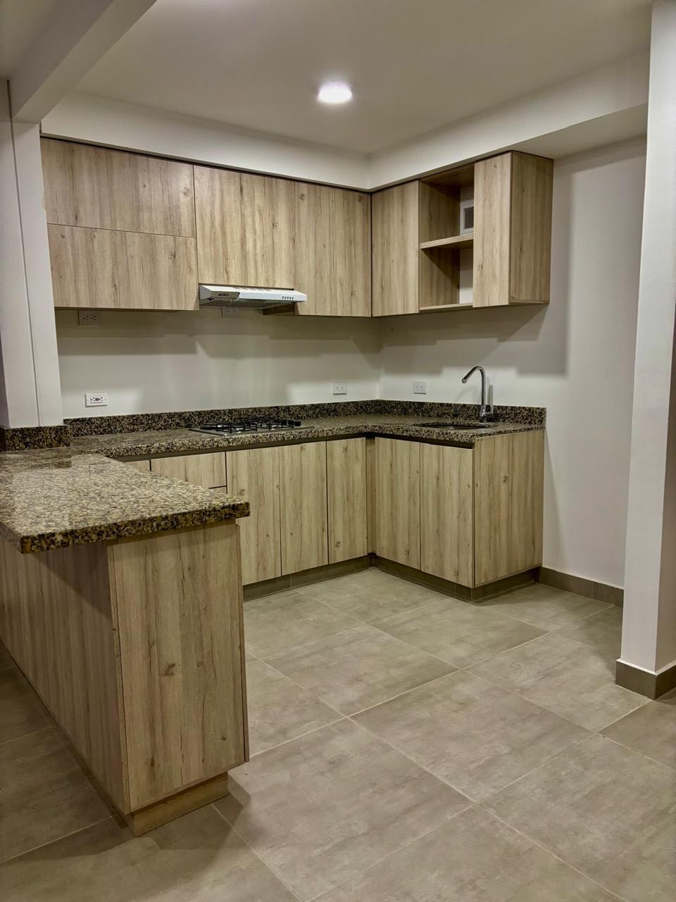 APARTAMENTO EN ARRIENDO EN SERENA DEL MAR - CARTAGENA