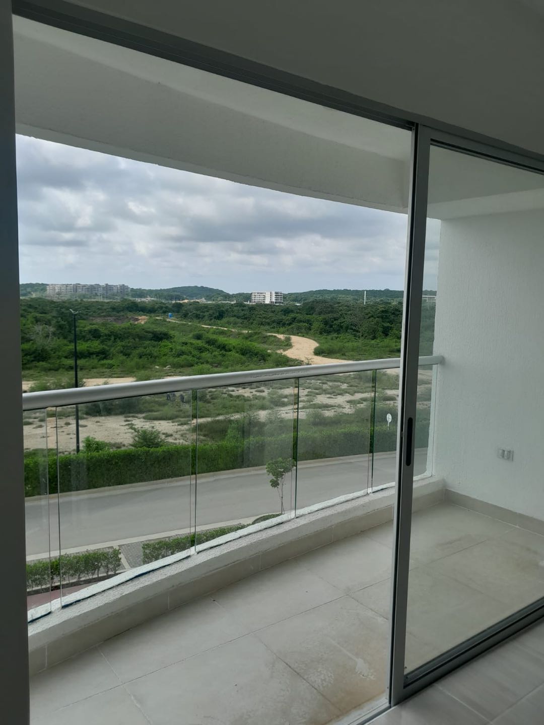 APARTAMENTO EN ARRIENDO EN SERENA DEL MAR - CARTAGENA