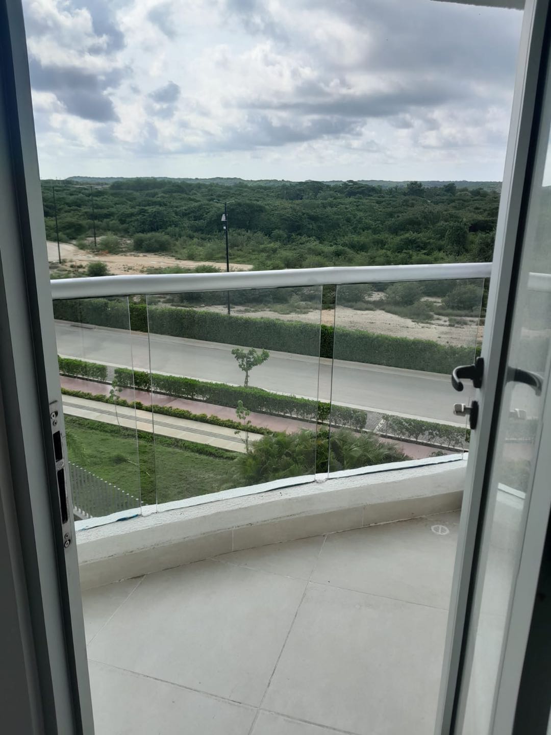 APARTAMENTO EN ARRIENDO EN SERENA DEL MAR - CARTAGENA