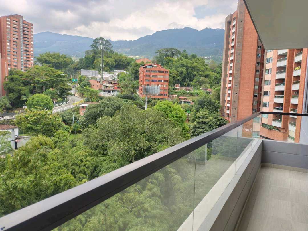 Apartamento en arriendo Envigado cerca a Cumbres CL10