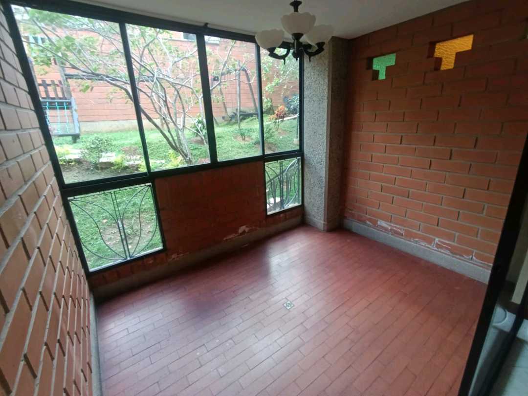 Apartamento en arriendo Envigado AV1