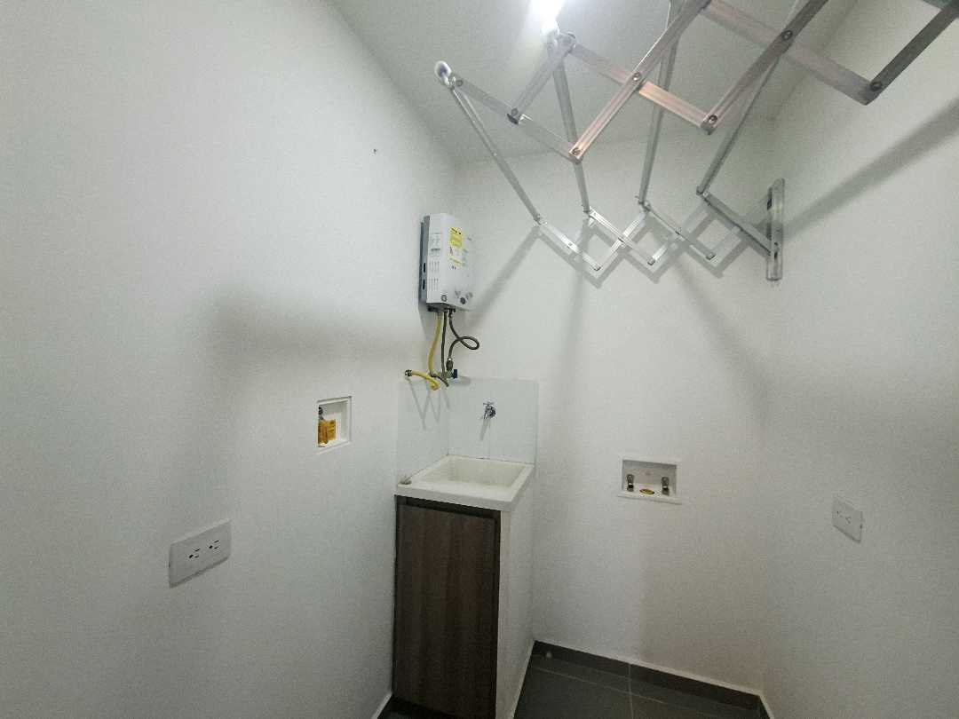 Apartamento en arriendo Envigado Loma del Escobero PE1
