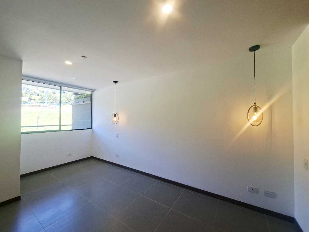 Apartamento en arriendo Envigado Loma del Escobero PE1