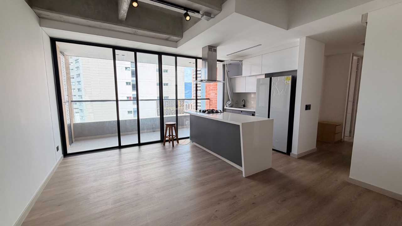 Apartamento en arriendo Envigado cerca a la Intermedia  CR-LC805