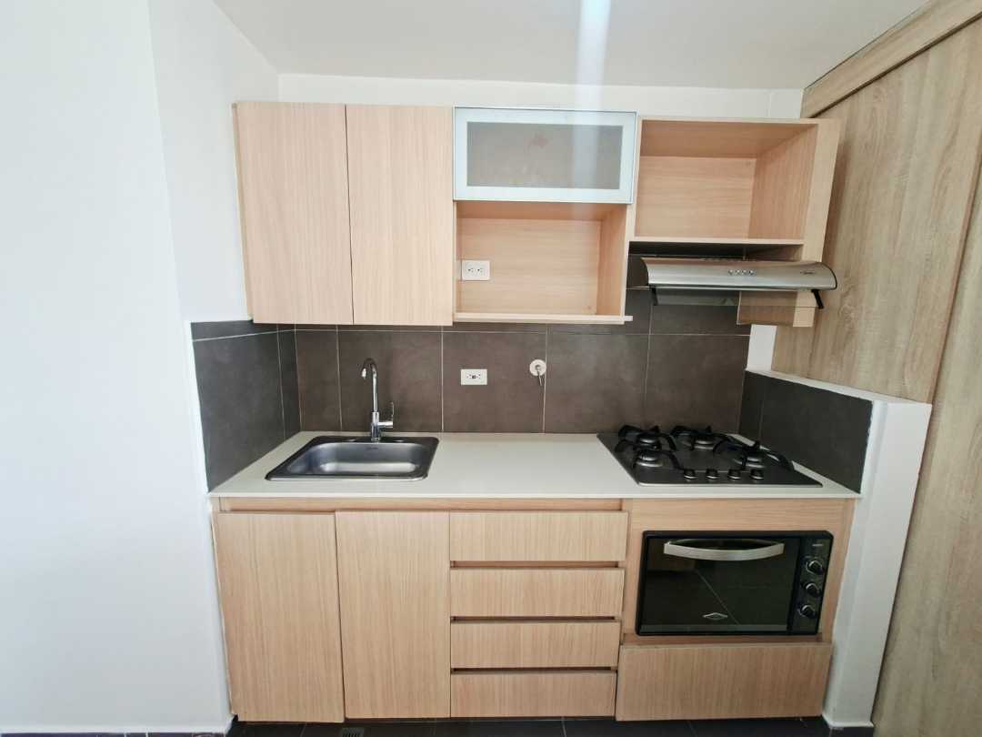Apartamento en arriendo Envigado Esmeraldal ZB6