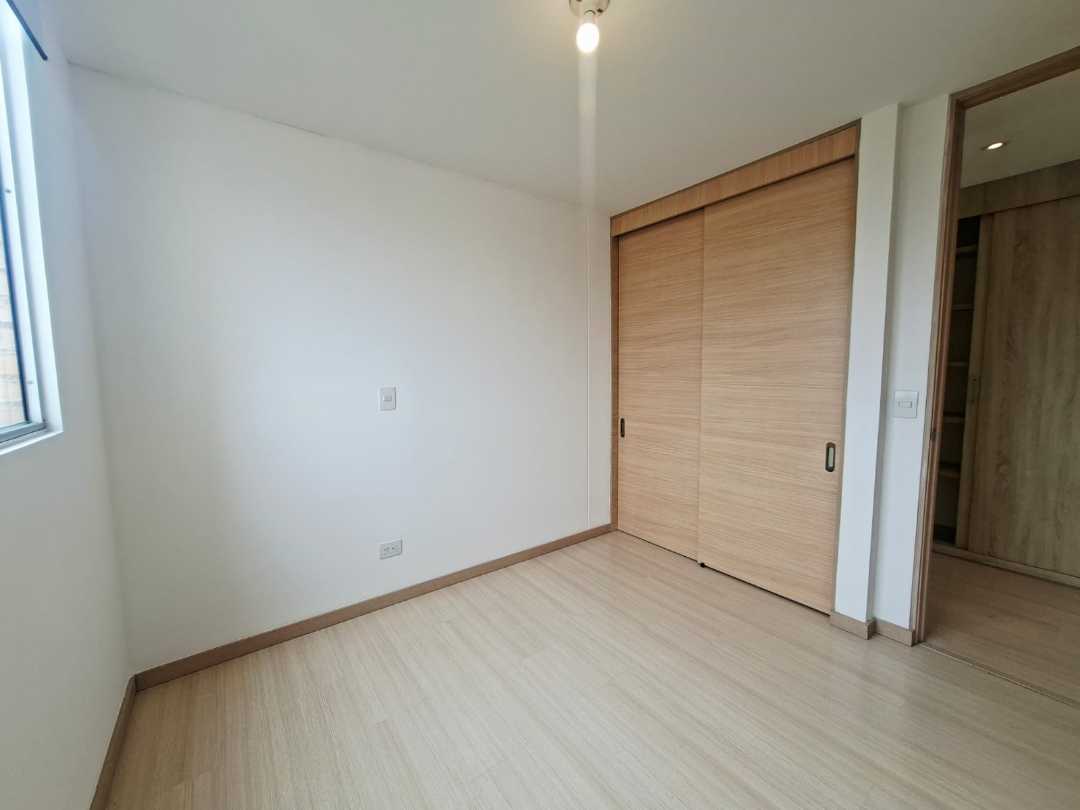 Apartamento en arriendo Envigado Esmeraldal ZB6