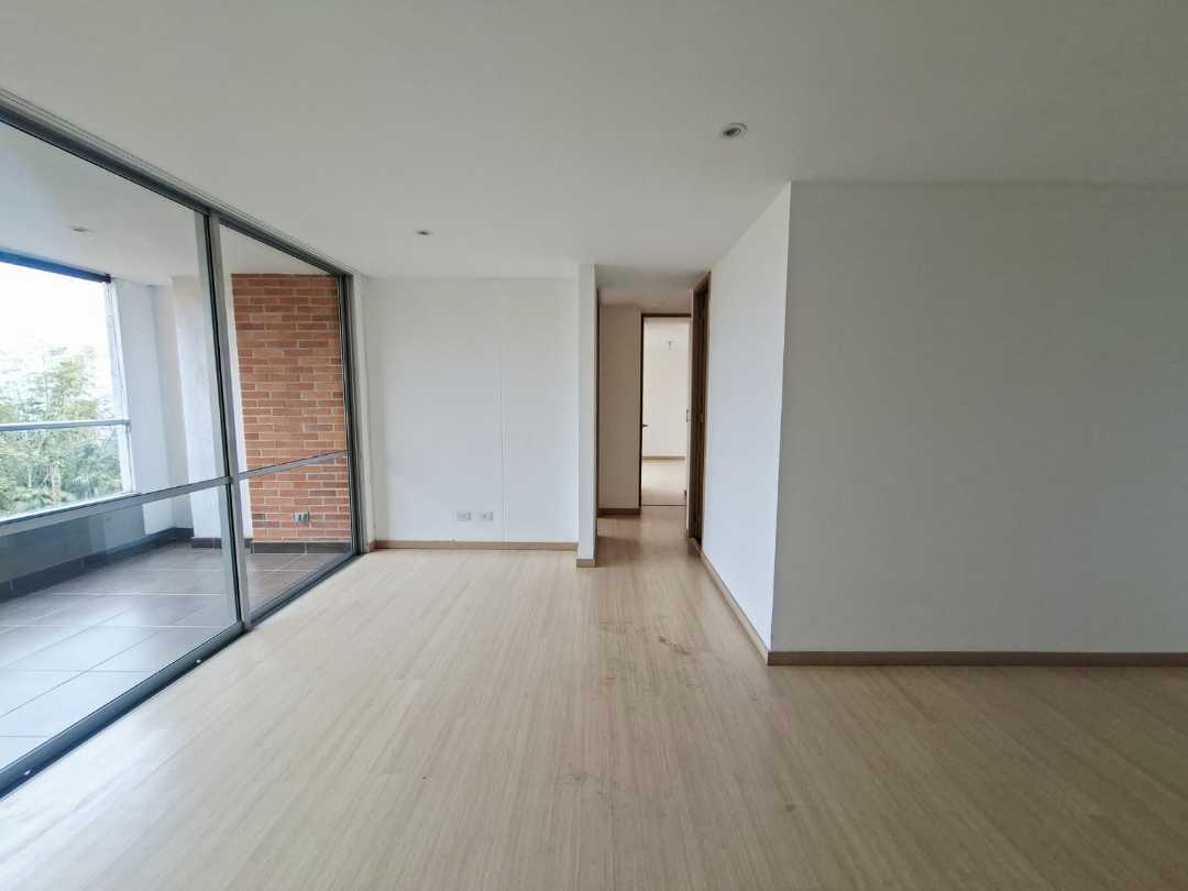 Apartamento en arriendo Envigado Esmeraldal ZB6