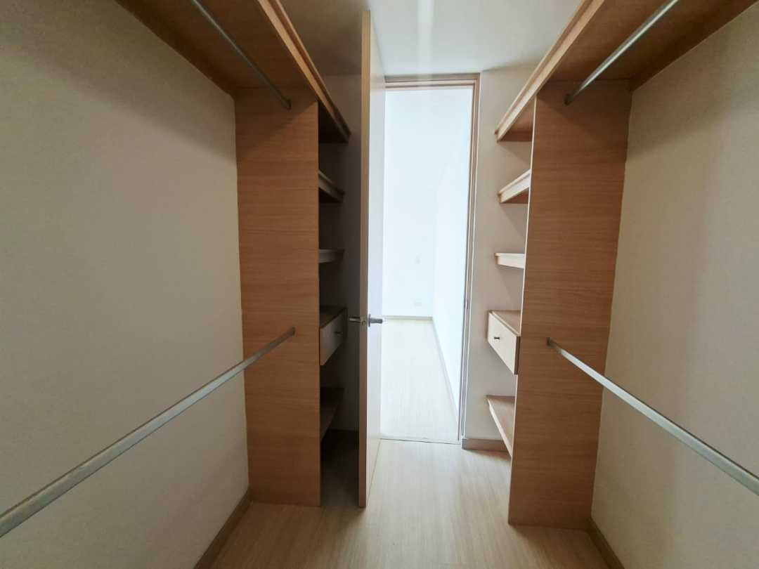 Apartamento en arriendo Envigado Esmeraldal ZB6