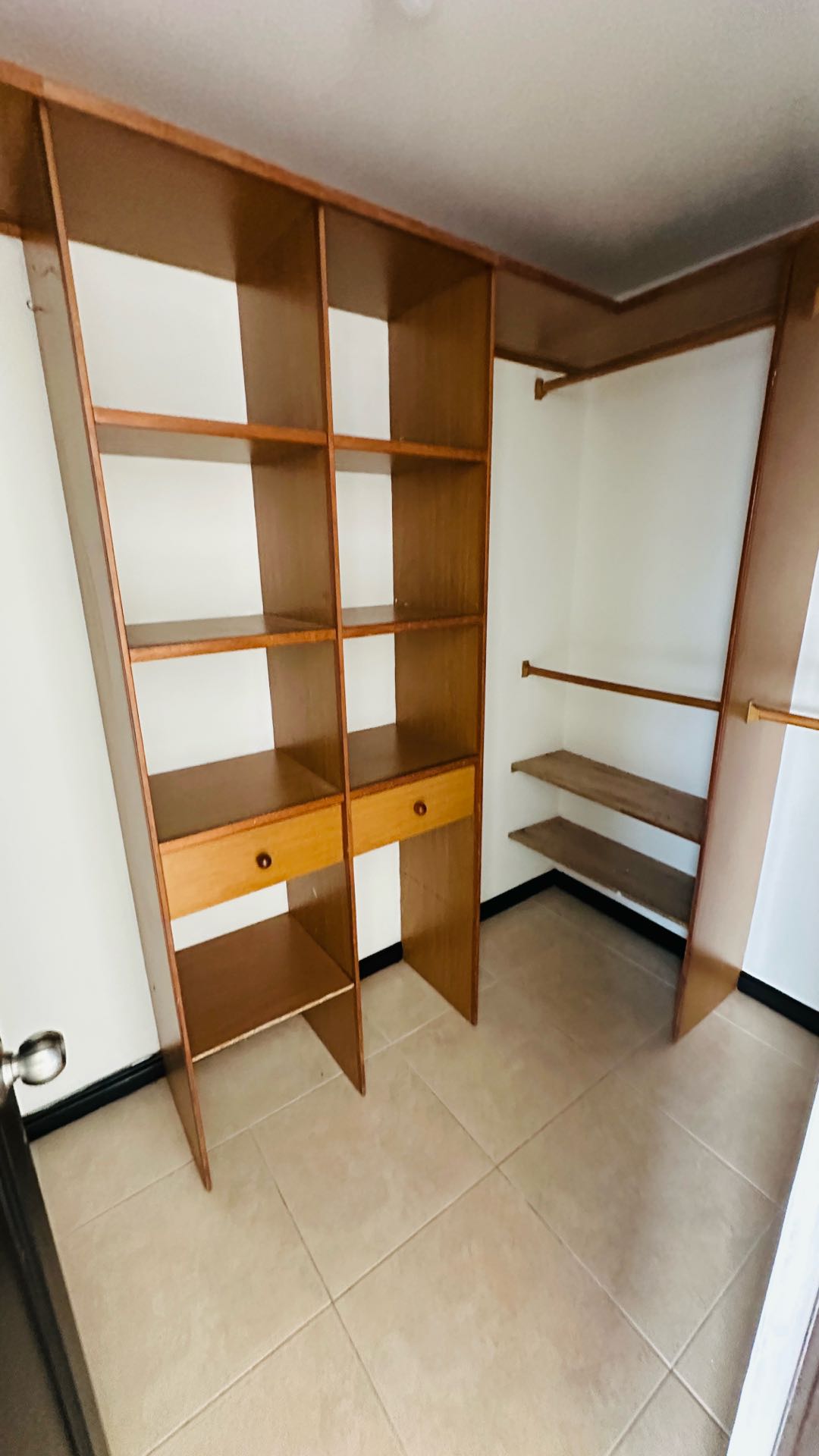 Apartamento en arriendo junto al tesoro