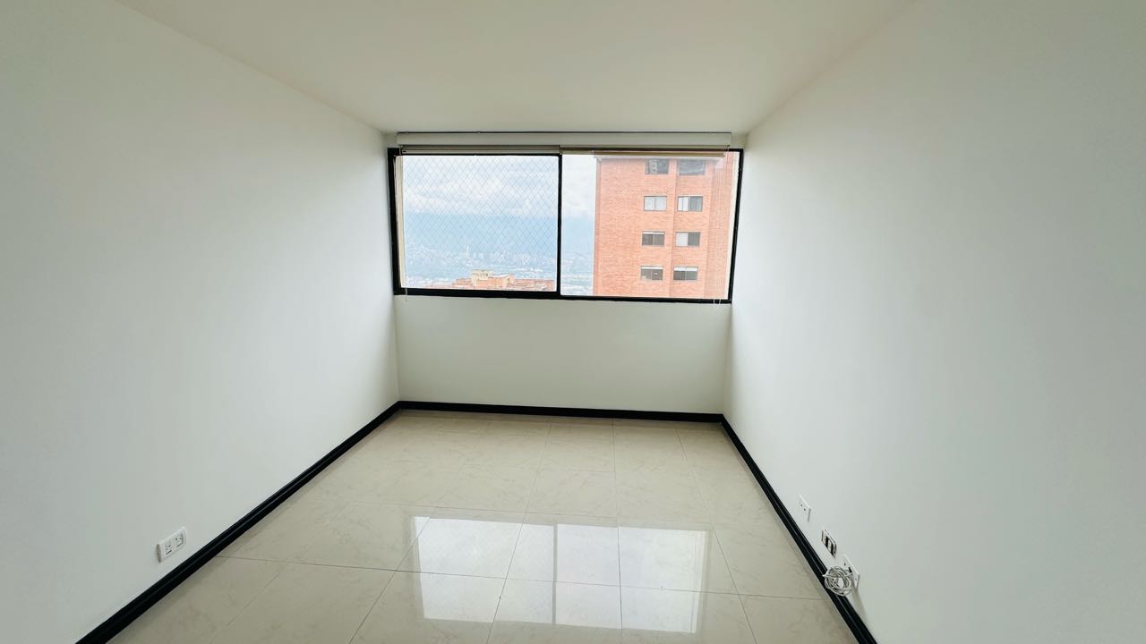 Apartamento en arriendo junto al tesoro