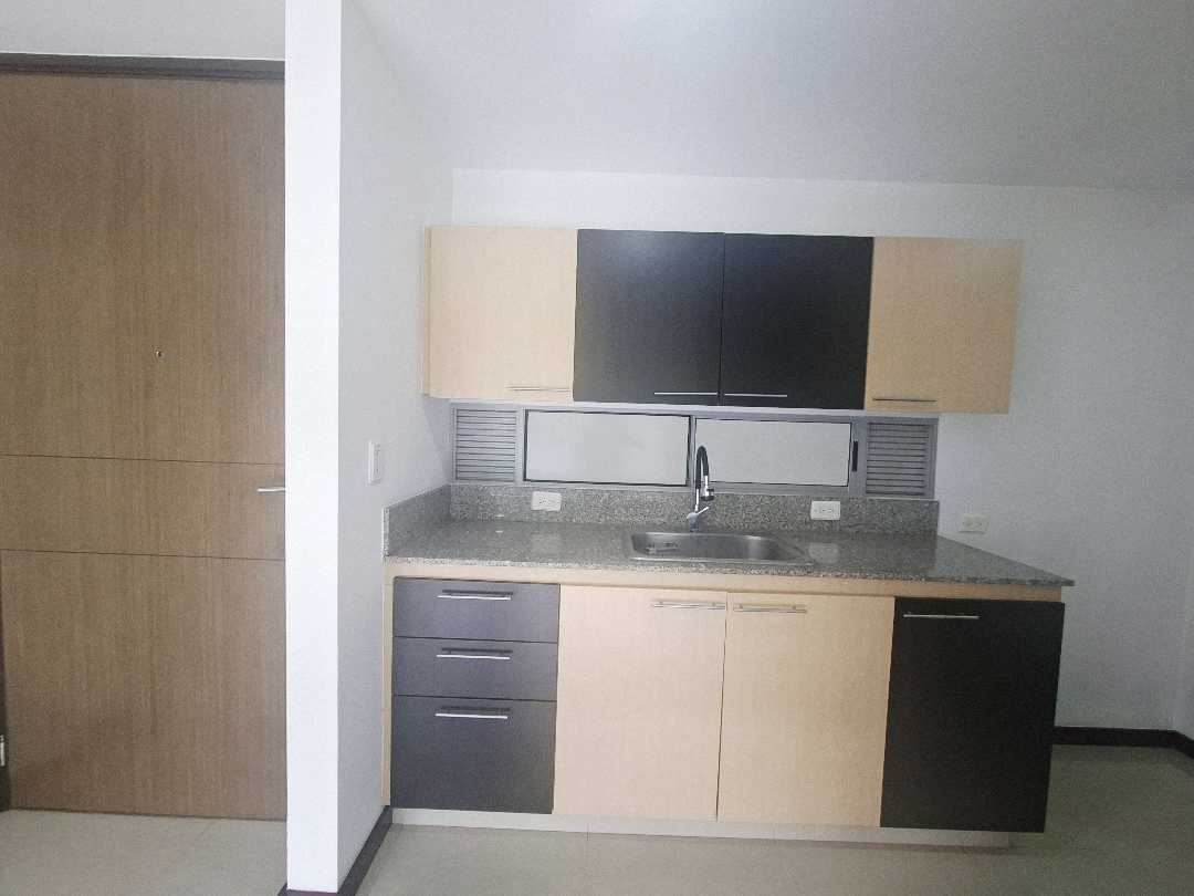 Apartamento en arriendo la Calera Poblado ARZ17