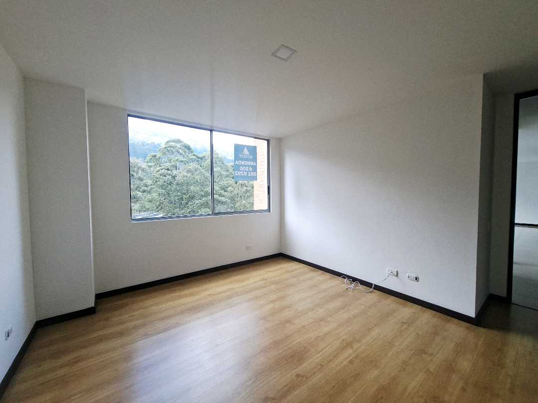 Apartamento en arriendo la Calera Poblado ARZ17