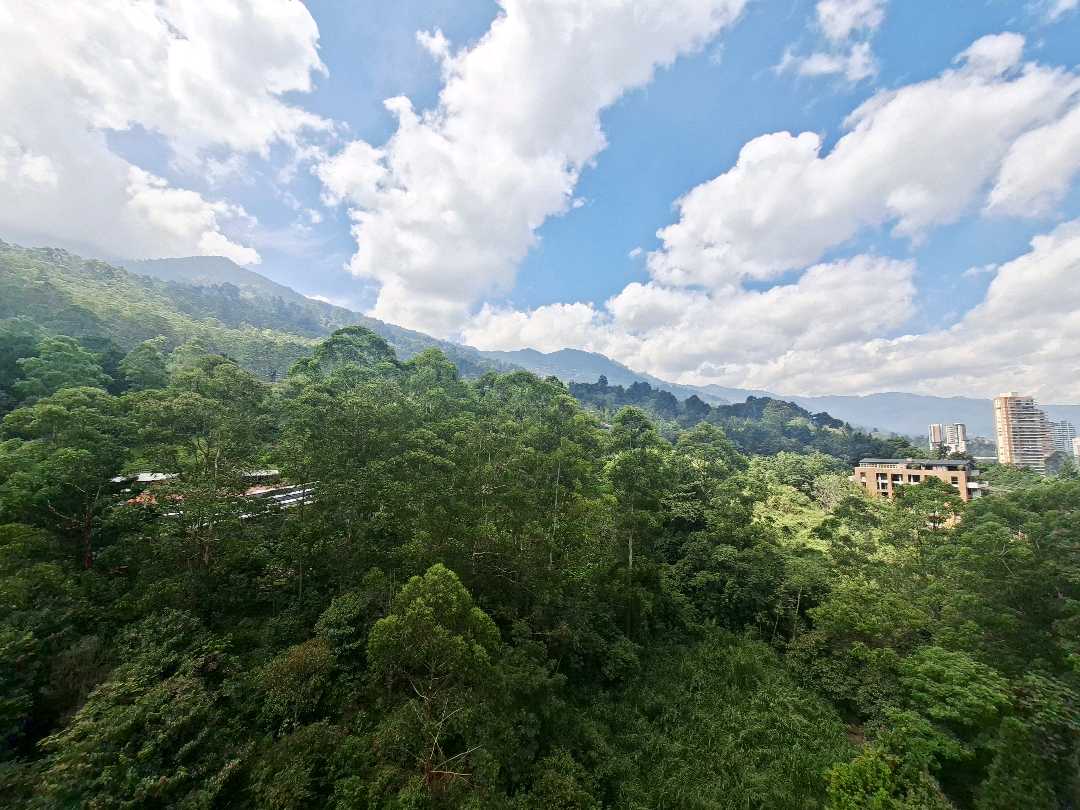 Apartamento en arriendo la Calera Poblado ARZ17